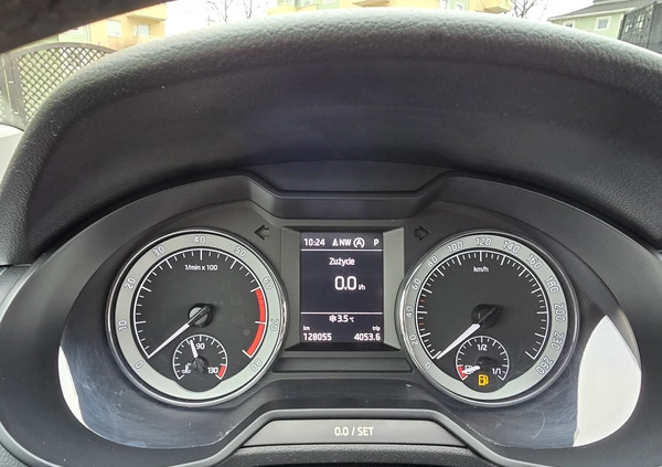 Skoda Octavia cena 78900 przebieg: 128000, rok produkcji 2018 z Gdańsk małe 172